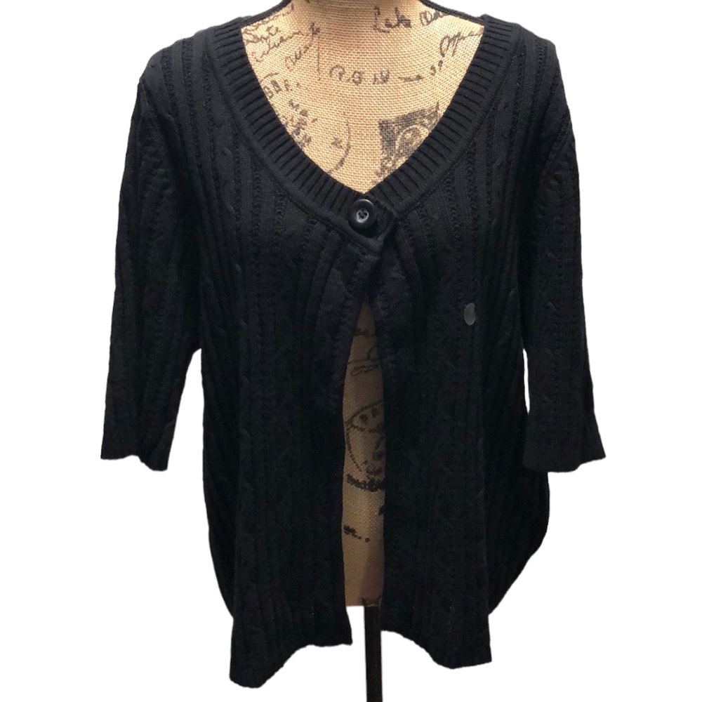 {Lane Bryant} NWT Black Single Button Front Cardigan